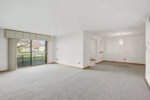 11042 S Theresa Circle, Palos Hills, IL 60465 - Photo 8