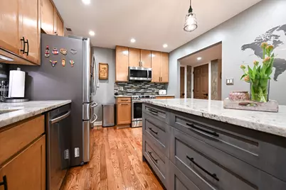 136 S Lawford Court, Bloomingdale, IL 60108 - Photo 8