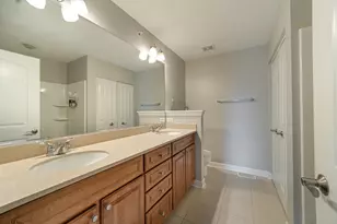 309 Bradbury Ln, Bartlett, IL 60103 - Photo 16