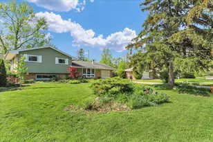 611 Ventura Rd, Champaign, IL 61820 - Photo 2