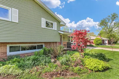 611 Ventura Road, Champaign, IL 61820 - Photo 4