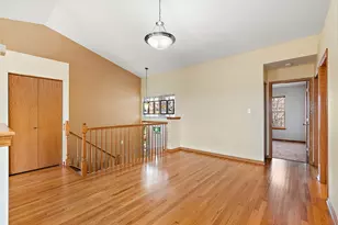 6881 Geneva Dr, Tinley Park, IL 60477 - Photo 6