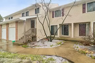 927 Hidden Lake Dr, Buffalo Grove, IL 60089 - Photo 16