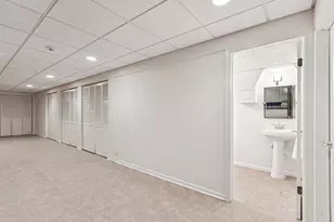 545 Windsor Rd, Inverness, IL 60067 - Photo 58