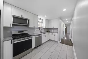 320 W 101st Pl, Chicago, IL 60628 - Photo 10