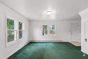 427 S Elmwood Ave, Waukegan, IL 60085 - Photo 4