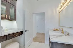 19 Marina Dr, Des Plaines, IL 60016 - Photo 24