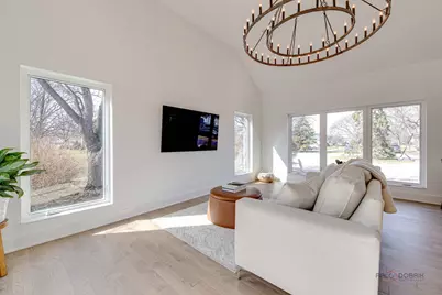 19 Marina Drive, Des Plaines, IL 60016 - Photo 16