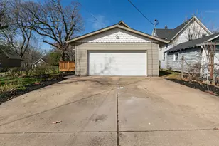 1210 3rd St, Moline, IL 61265 - Photo 10