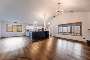 9840 Terrace Dr, Palos Park, IL 60464 - Photo 2