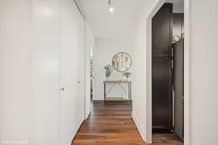 1560 N Sandburg Terrace, Chicago, IL 60610 - Photo 2