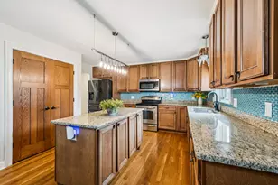 914 Tivoli Dr, Rockford, IL 61107 - Photo 8