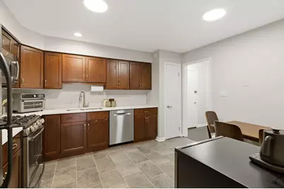 1333 Maple Avenue #2E, Evanston, IL 60201 - Photo 8