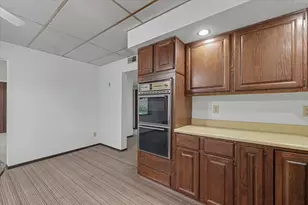 21 E Linn St, Piper City, IL 60959 - Photo 12