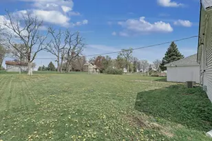 21 E Linn St, Piper City, IL 60959 - Photo 22