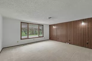 21 E Linn St, Piper City, IL 60959 - Photo 6