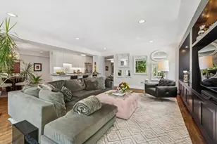 3180 N Lake Shore Dr, Chicago, IL 60657 - Photo 8