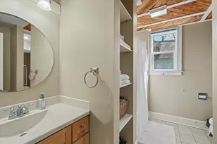 410 E Lafayette, Monticello, IL 61856 - Photo 16