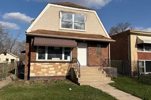 15129 Lexington Ave, Harvey, IL 60426 - Photo 1