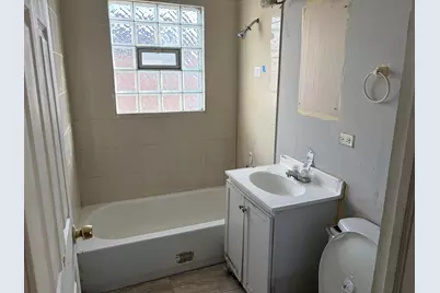 15129 Lexington Avenue, Harvey, IL 60426 - Photo 12