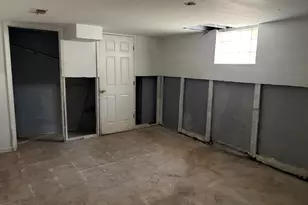 15129 Lexington Ave, Harvey, IL 60426 - Photo 18