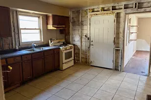 15129 Lexington Ave, Harvey, IL 60426 - Photo 6