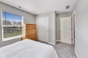 2631 Carlisle Ln, Hampshire, IL 60140 - Photo 18