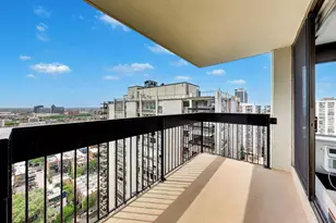 1355 N Sandburg Terrace, Chicago, IL 60610 - Photo 16