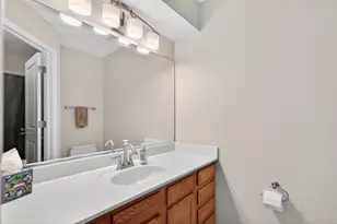 125 Ione Dr, South Elgin, IL 60177 - Photo 18