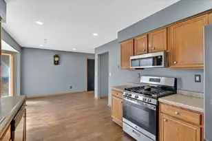 2683 Bluffside Dr, Rockford, IL 61109 - Photo 18