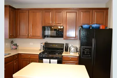 2990 Peachtree Circle, Aurora, IL 60502 - Photo 8