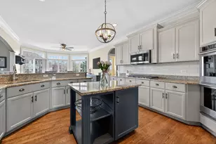 910 Freedom Cir, Sycamore, IL 60178 - Photo 26