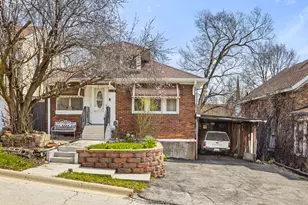 718 Warren Ave, Rockdale, IL 60436 - Photo 2