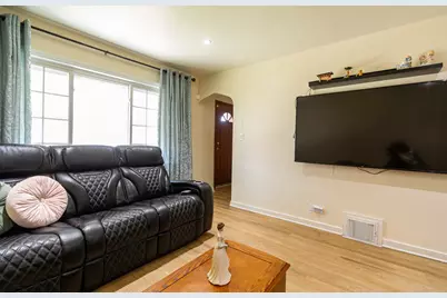 6824 S Kildare Avenue, Chicago, IL 60629 - Photo 4