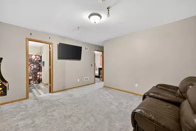 665 Kenwood Court, Dekalb, IL 60115 - Photo 22