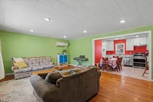 333 W Pine St, Paxton, IL 60957 - Photo 6