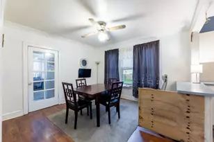 8129 S Cornell Ave, Chicago, IL 60617 - Photo 6