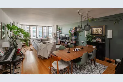 525 W Hawthorne Place #2706, Chicago, IL 60657 - Photo 4