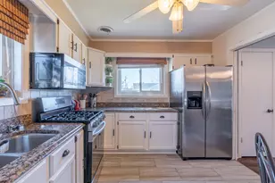 7528 Churchill St, Morton Grove, IL 60053 - Photo 10