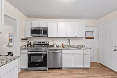 288 W 17th Street, Chicago Heights, IL 60411 - Photo 6