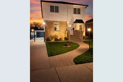 2120 N 76th Court, Elmwood Park, IL 60707 - Photo 2