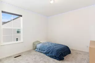387 S Pointe Ave, South Elgin, IL 60177 - Photo 24