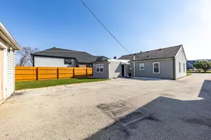 7740 Laramie Ave, Burbank, IL 60459 - Photo 28