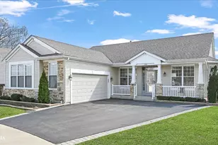 106 River Run Ct, Oswego, IL 60543 - Photo 2