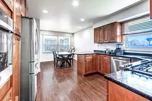 11 Birchwood Ave, Deerfield, IL 60015 - Photo 6