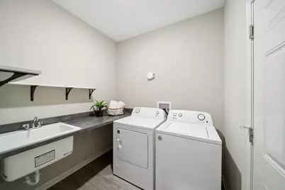 807 Alexandra Lane, Yorkville, IL 60560 - Photo 14