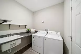 807 Alexandra Ln, Yorkville, IL 60560 - Photo 14