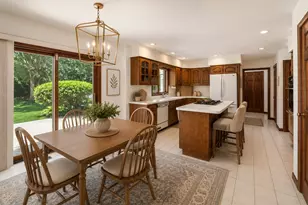 10 Century Ct, Oswego, IL 60543 - Photo 6