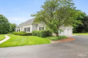 10 Century Ct, Oswego, IL 60543 - Photo 2