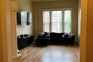 4429 S Calumet Ave, Chicago, IL 60653 - Photo 2